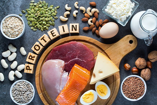 Nạp thêm thức ăn có đủ protein